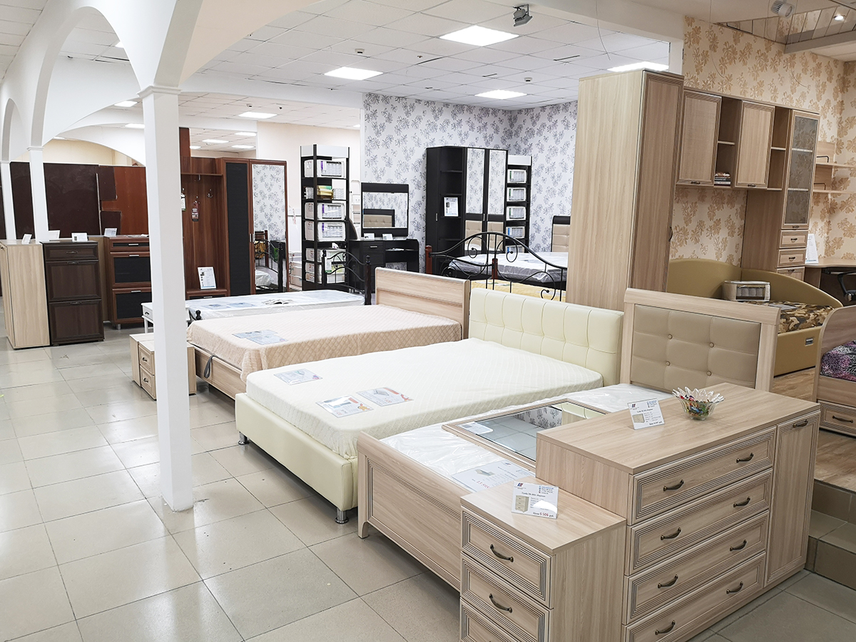 Магазин корпусной мебели ЛЕРОМ во Владивостоке